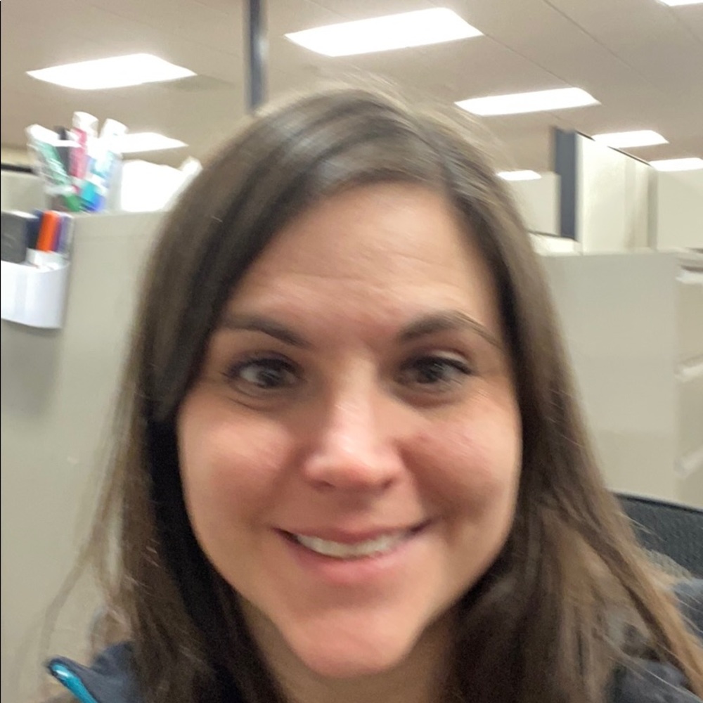 Meet your Posher, Lisa